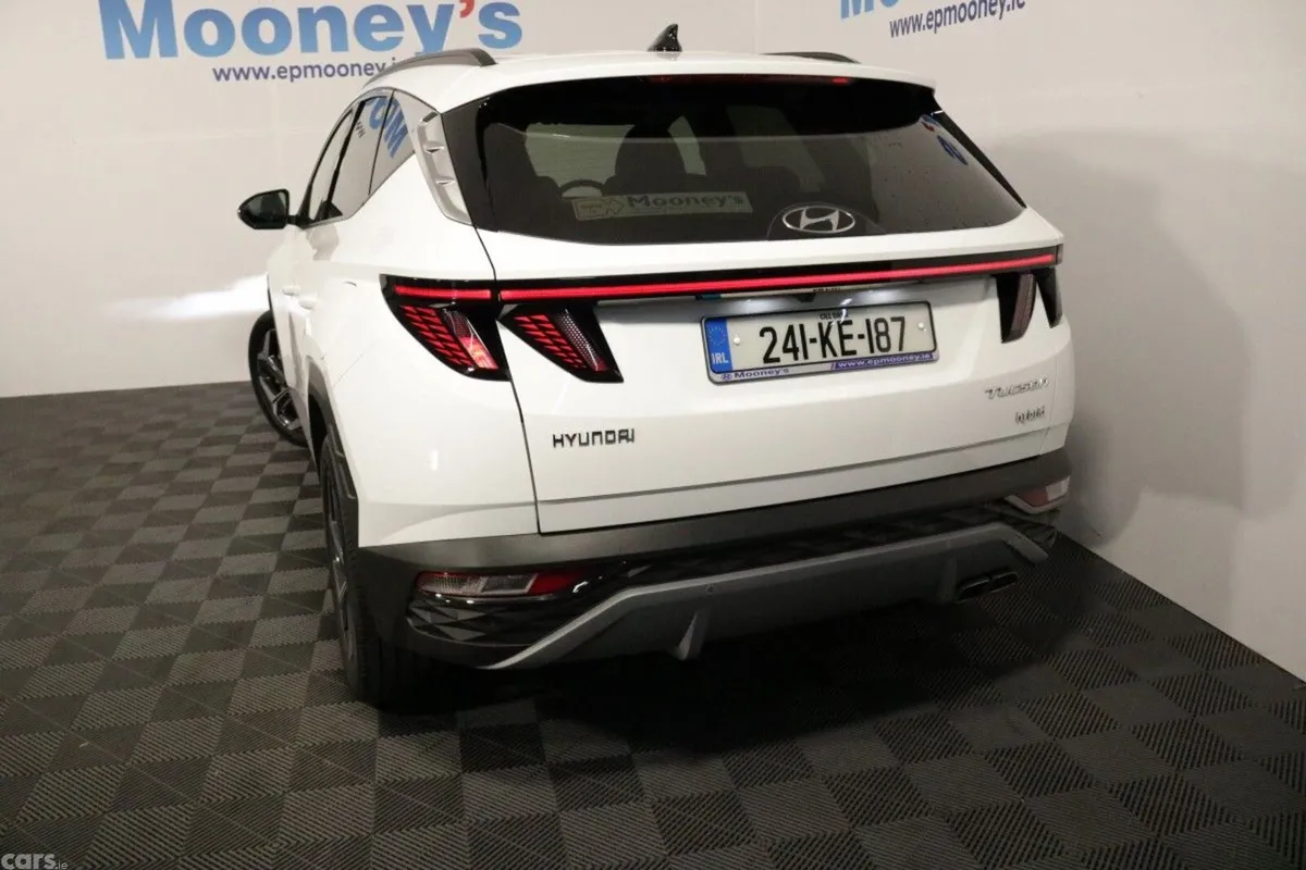 Hyundai Tucson SUV, Petrol Hybrid, 2024, White