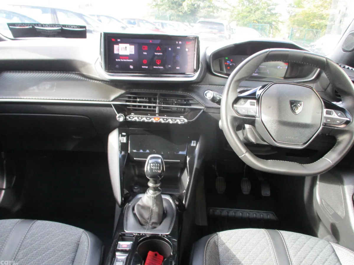 Peugeot 2008 MPV, Petrol, 2024, Grey