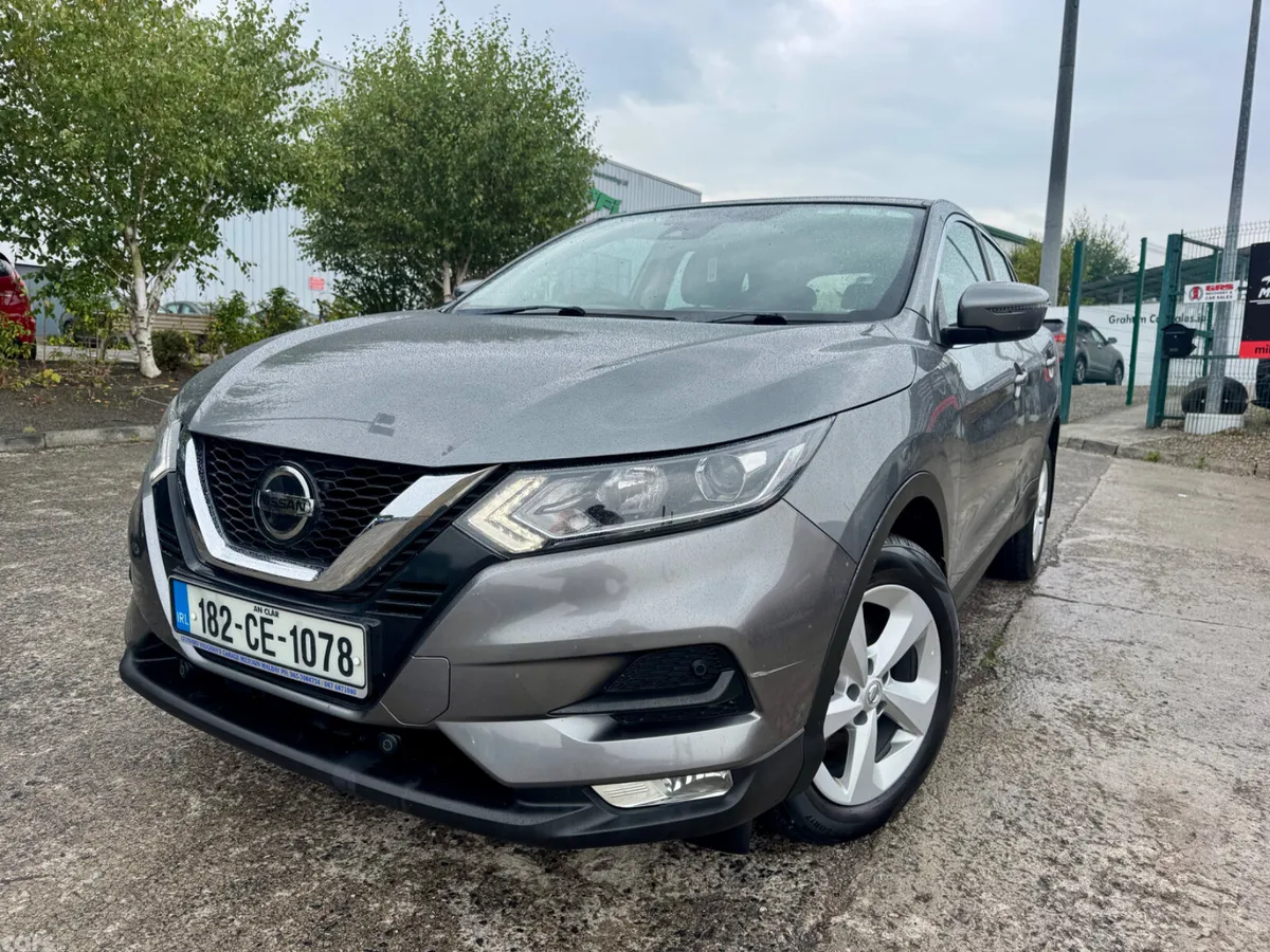 Nissan Qashqai Hatchback, Diesel, 2018, Grey