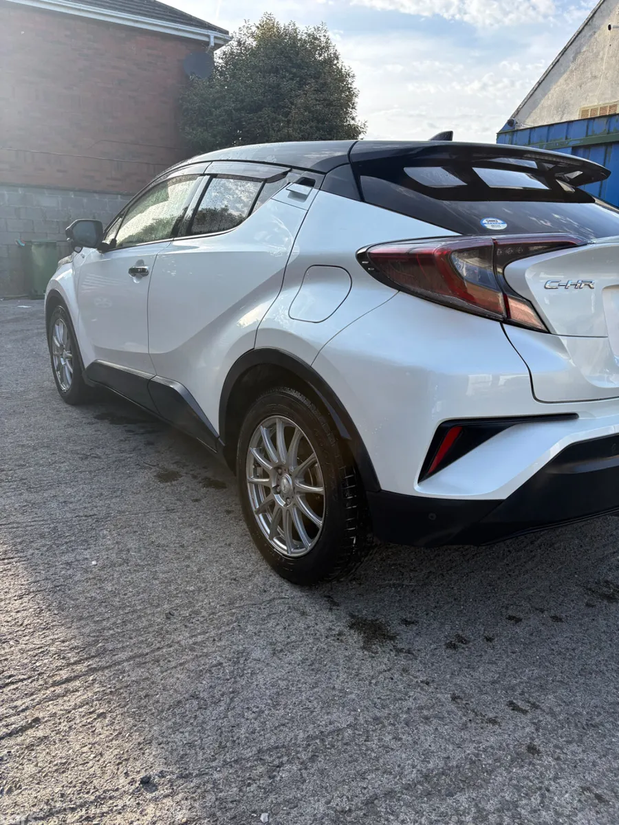 Toyota C-HR Hatchback, Petrol Hybrid, 2017, White