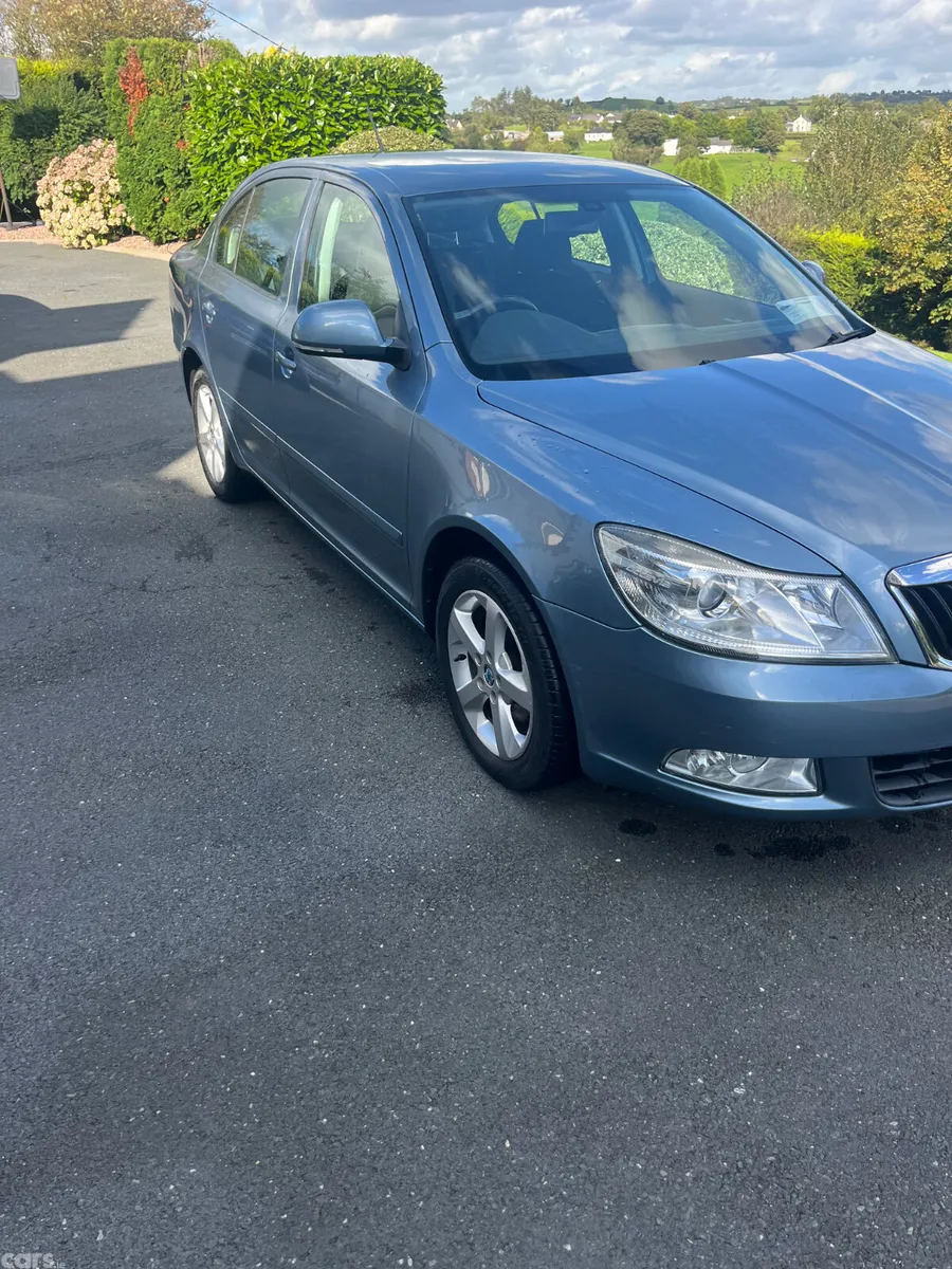 Skoda Octavia Saloon, Diesel, 2011, Grey