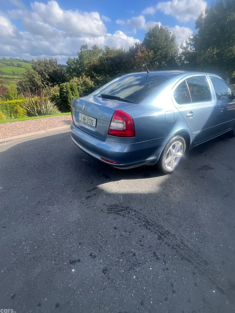 Skoda Octavia Saloon, Diesel, 2011, Grey