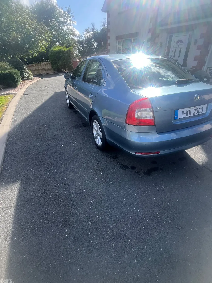 Skoda Octavia Saloon, Diesel, 2011, Grey