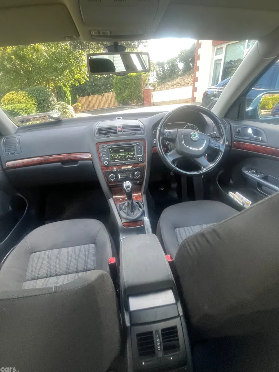 Skoda Octavia Saloon, Diesel, 2011, Grey
