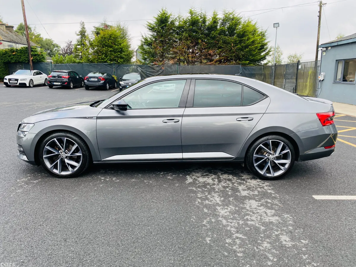 Skoda Superb Saloon, Diesel, 2022, Grey
