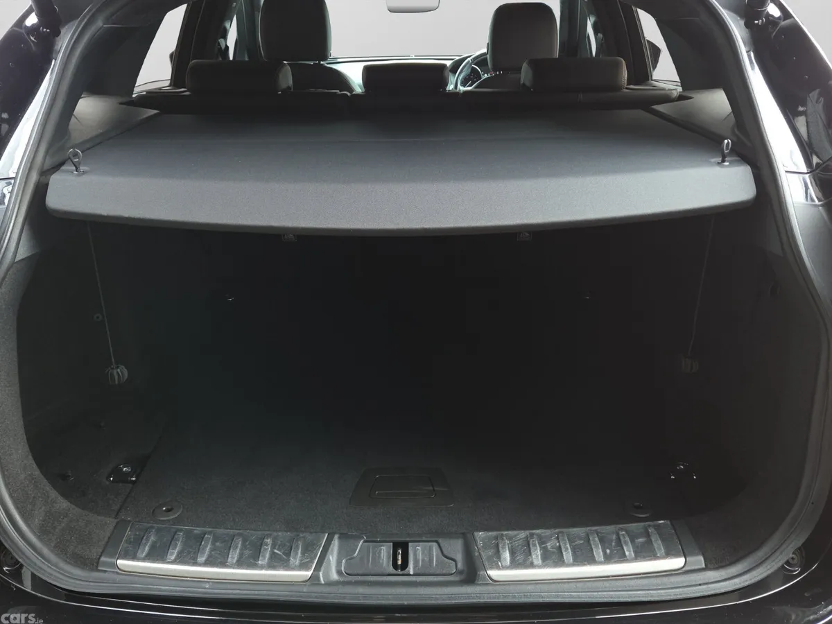 Jaguar F-Pace SUV, Diesel, 2020, Black