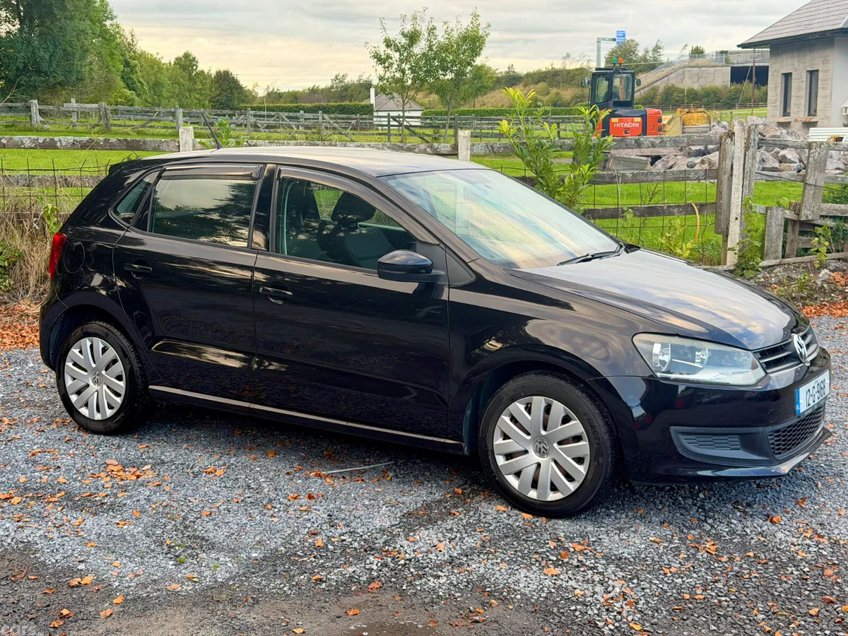 Volkswagen Polo Hatchback, Petrol, 2012, Black