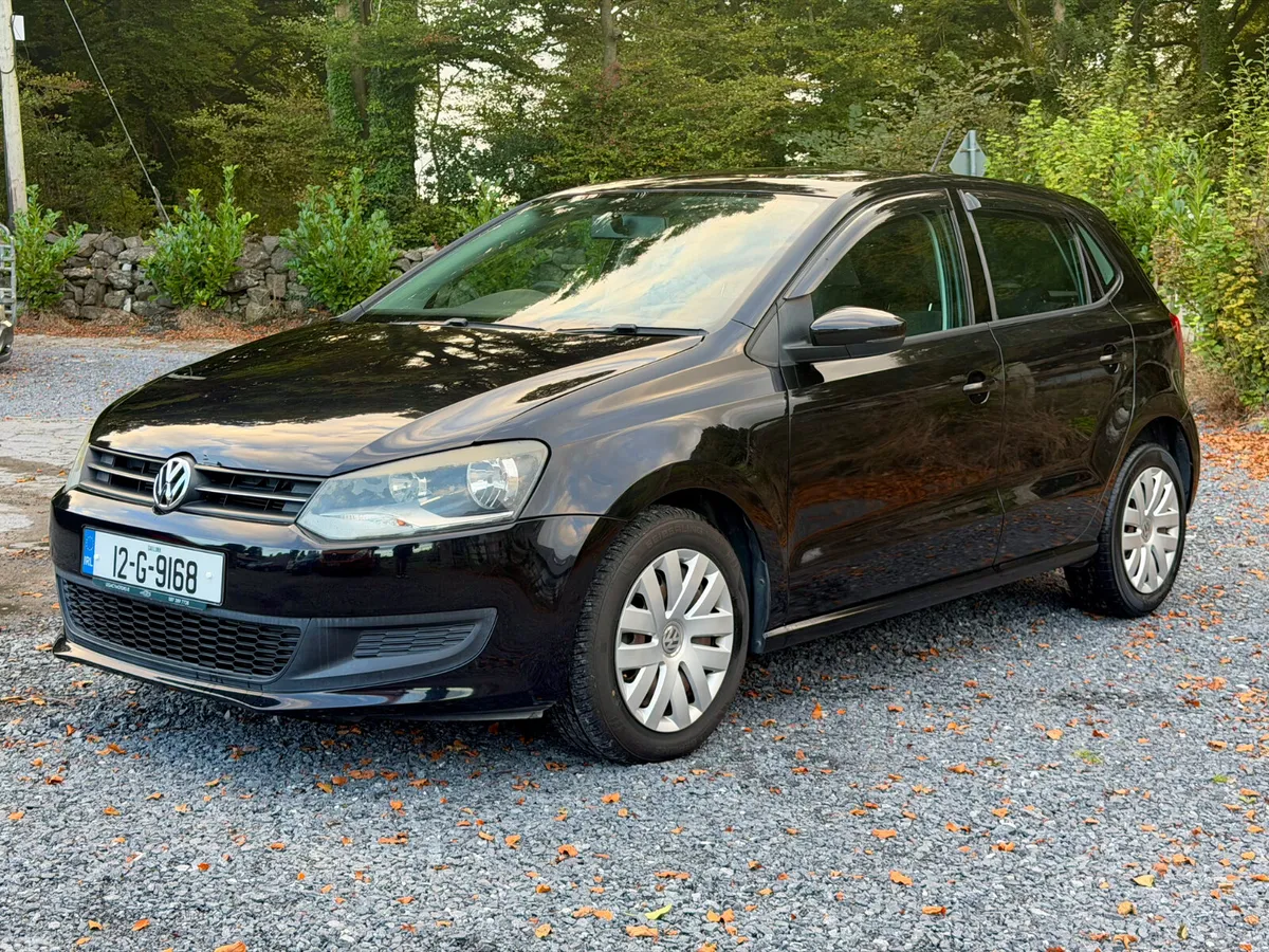 Volkswagen Polo Hatchback, Petrol, 2012, Black