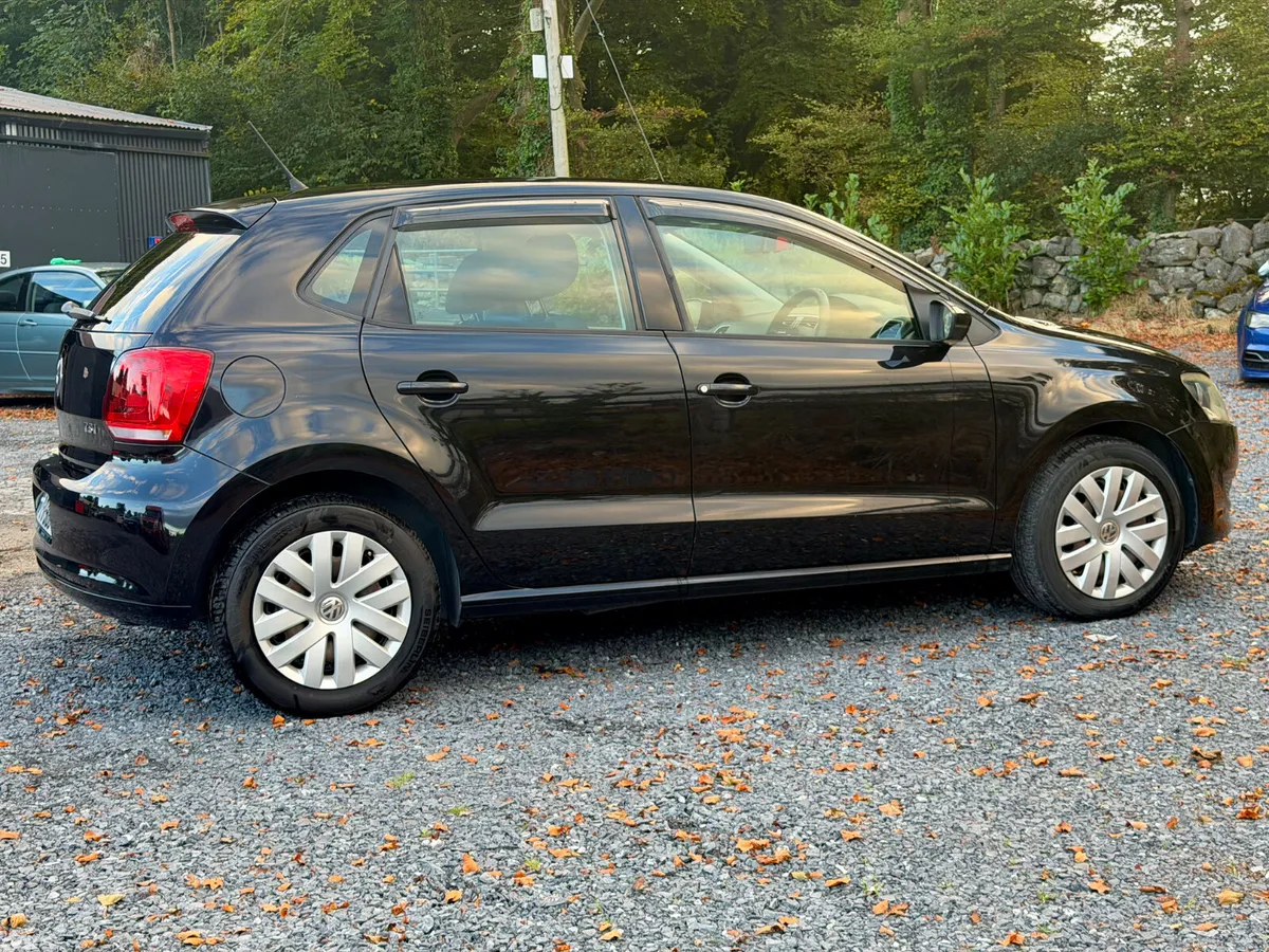 Volkswagen Polo Hatchback, Petrol, 2012, Black