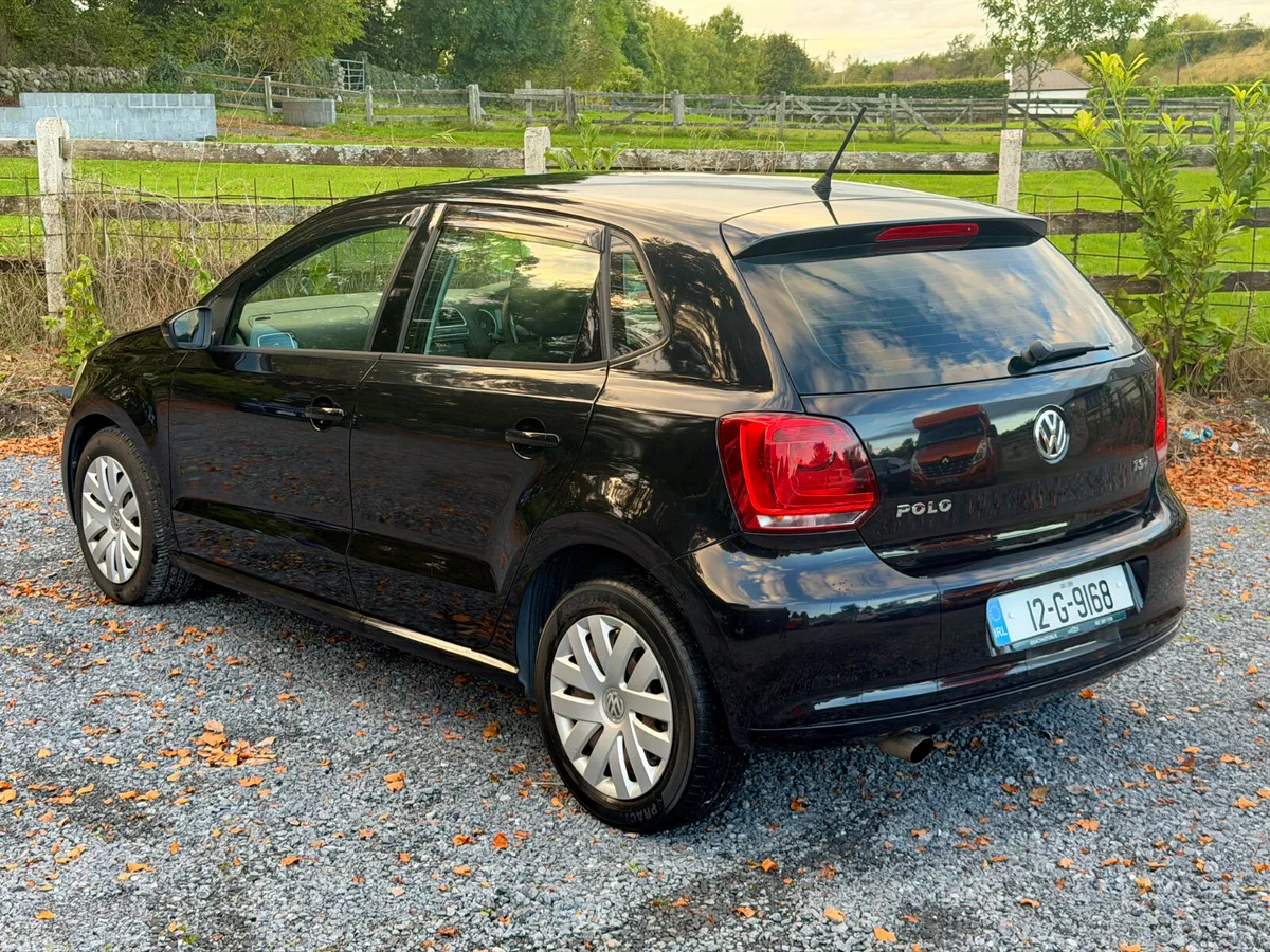Volkswagen Polo Hatchback, Petrol, 2012, Black