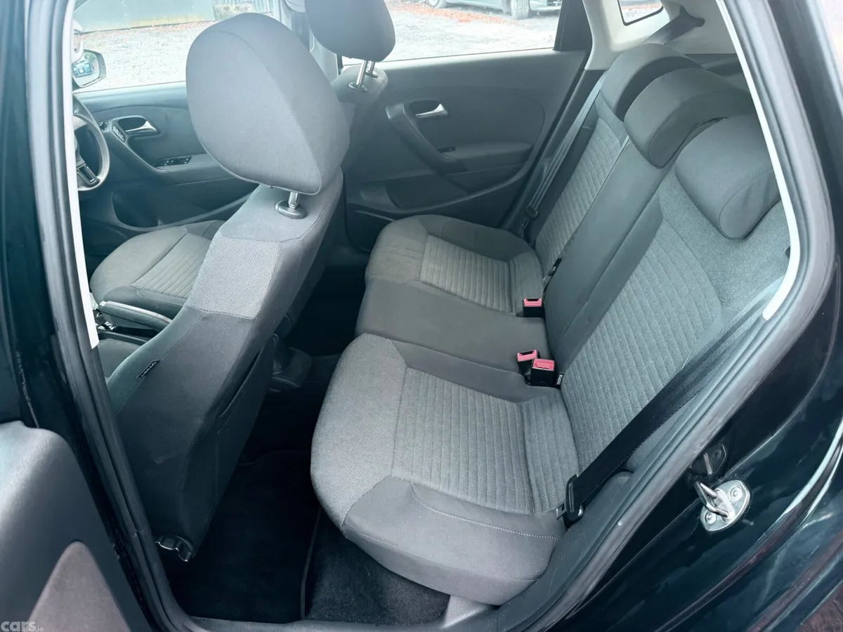 Volkswagen Polo Hatchback, Petrol, 2012, Black