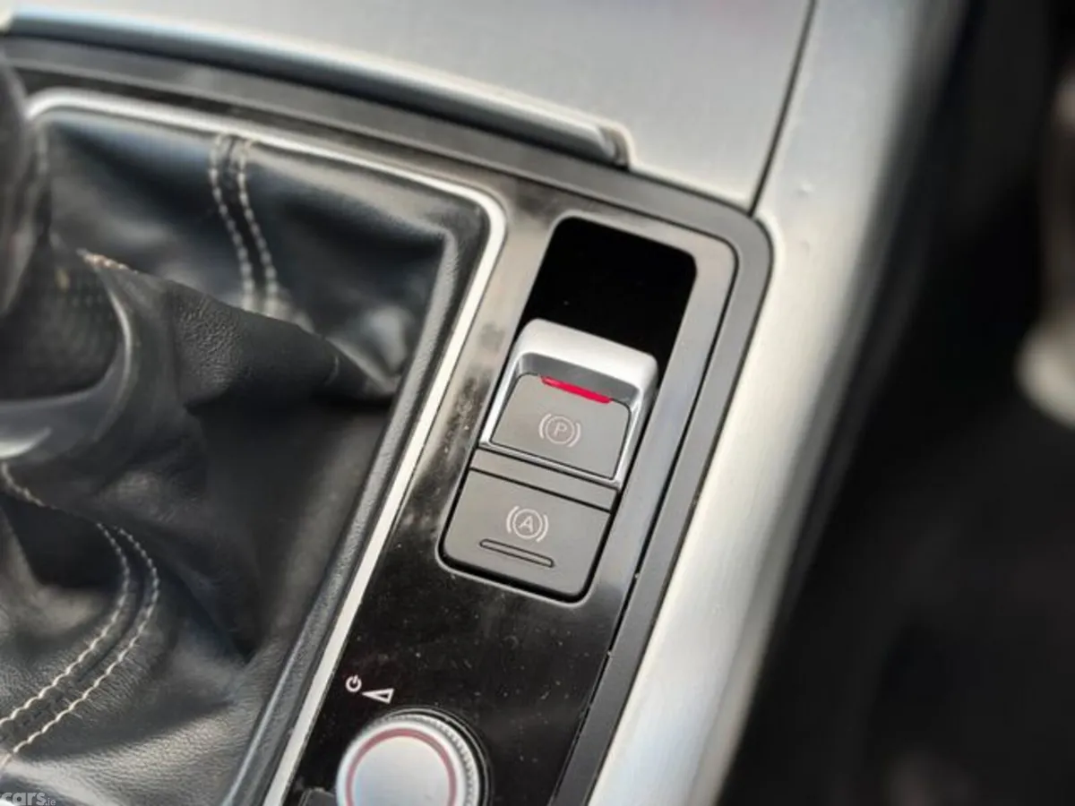 Audi A6 Saloon, Diesel, 2016, Blue