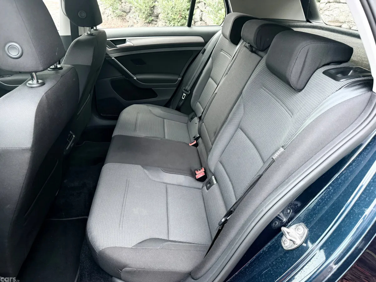Volkswagen Golf Hatchback, Petrol, 2015, Blue