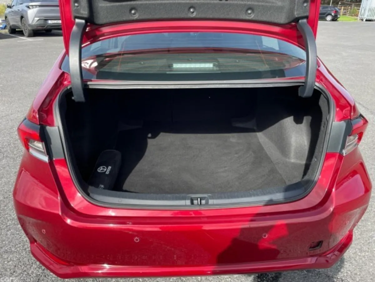 Toyota Corolla Saloon, Petrol, 2019, Red