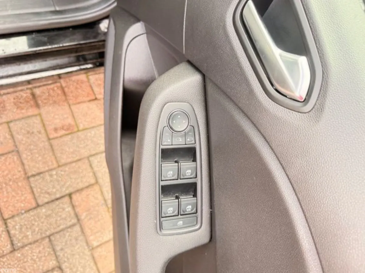 Renault Clio Hatchback, Petrol, 2024, Black