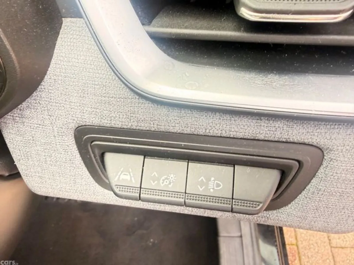Renault Clio Hatchback, Petrol, 2024, Black
