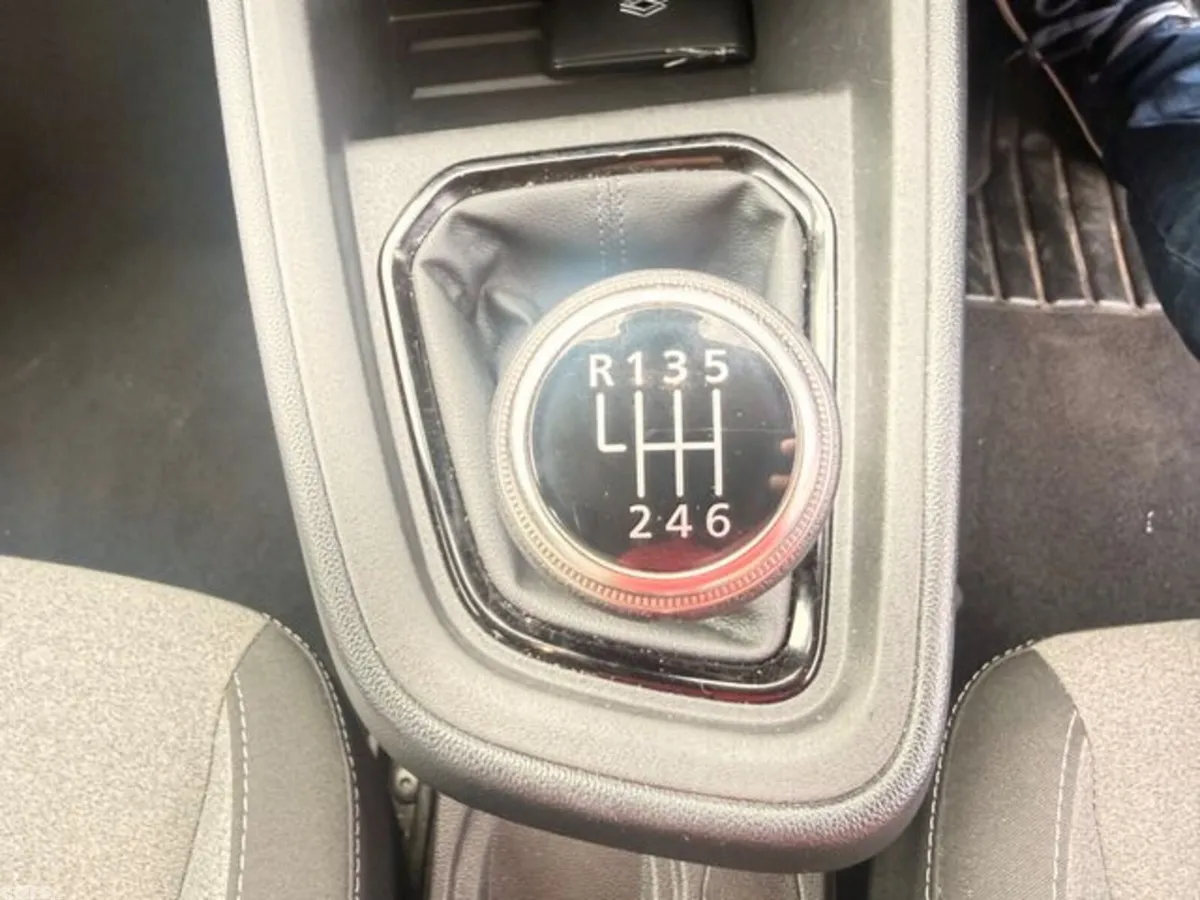 Renault Clio Hatchback, Petrol, 2024, Black