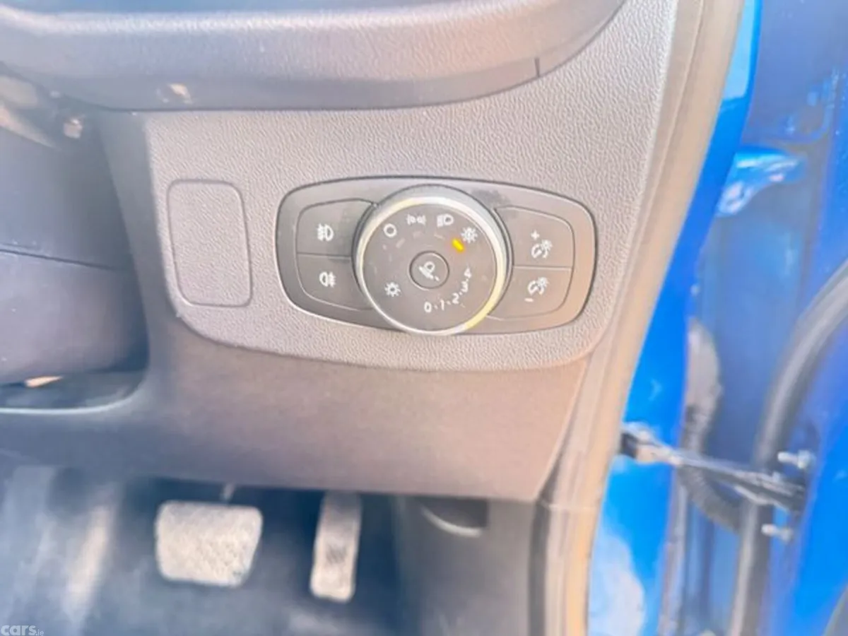 Ford Puma MPV, Petrol Hybrid, 2023, Blue