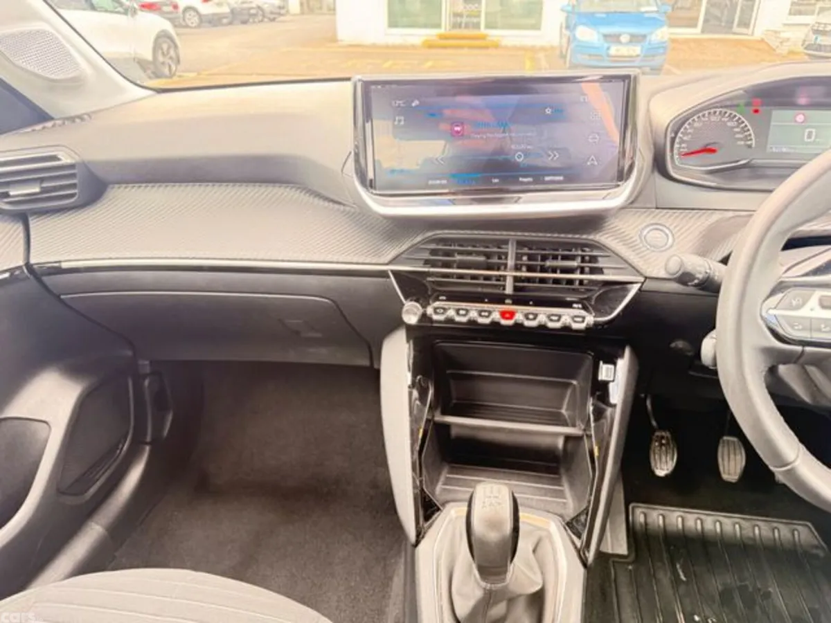 Peugeot 208 Hatchback, Petrol, 2024, White