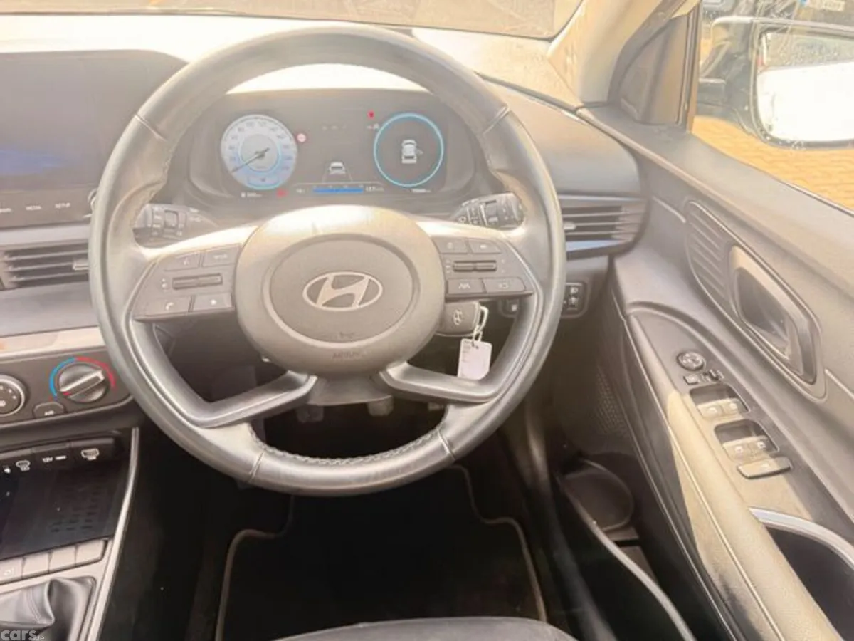 Hyundai i20 Hatchback, Petrol, 2024, White