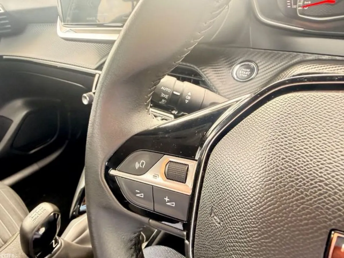 Peugeot 208 Hatchback, Petrol, 2024, Grey