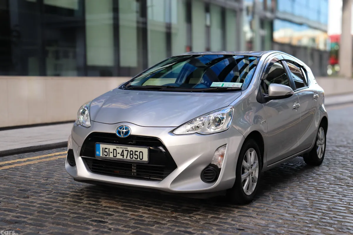 Toyota Aqua Hatchback, Petrol Hybrid, 2015, Silver