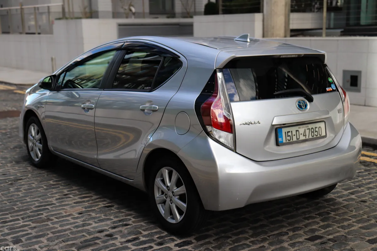 Toyota Aqua Hatchback, Petrol Hybrid, 2015, Silver