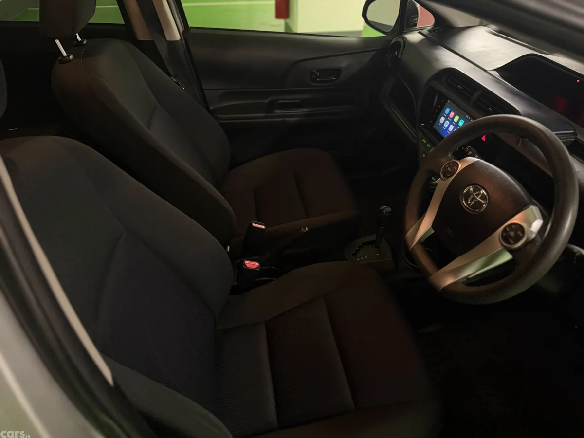 Toyota Aqua Hatchback, Petrol Hybrid, 2015, Silver