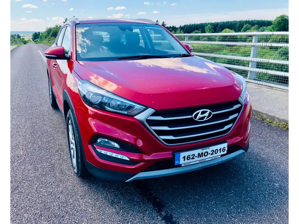 Hyundai Tucson SUV, Diesel, 2016, Red