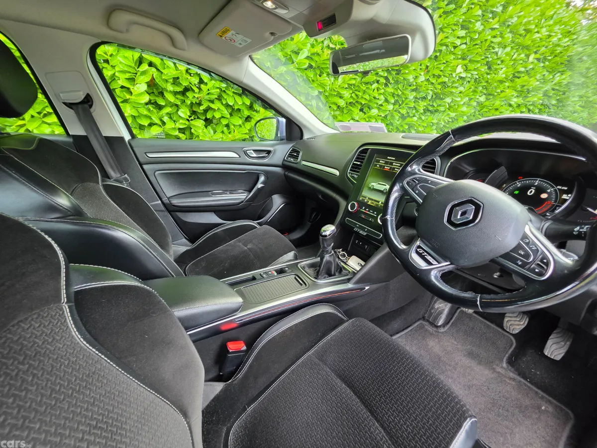 Renault Megane Saloon, Diesel, 2018, White
