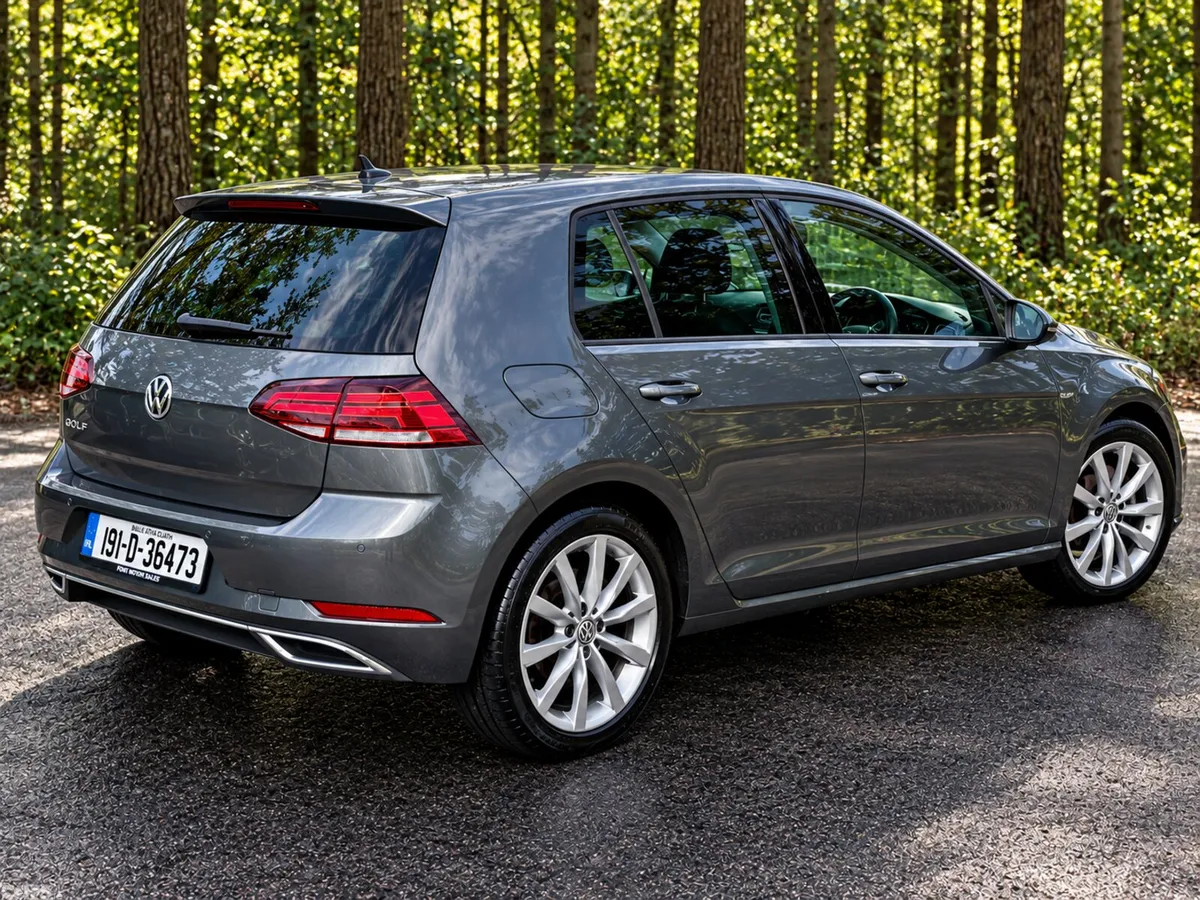 Volkswagen Golf Estate, Petrol, 2019, Grey