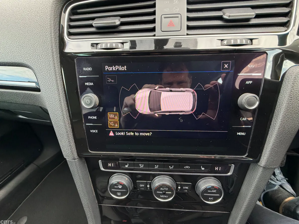 Volkswagen Golf Estate, Petrol, 2019, Grey