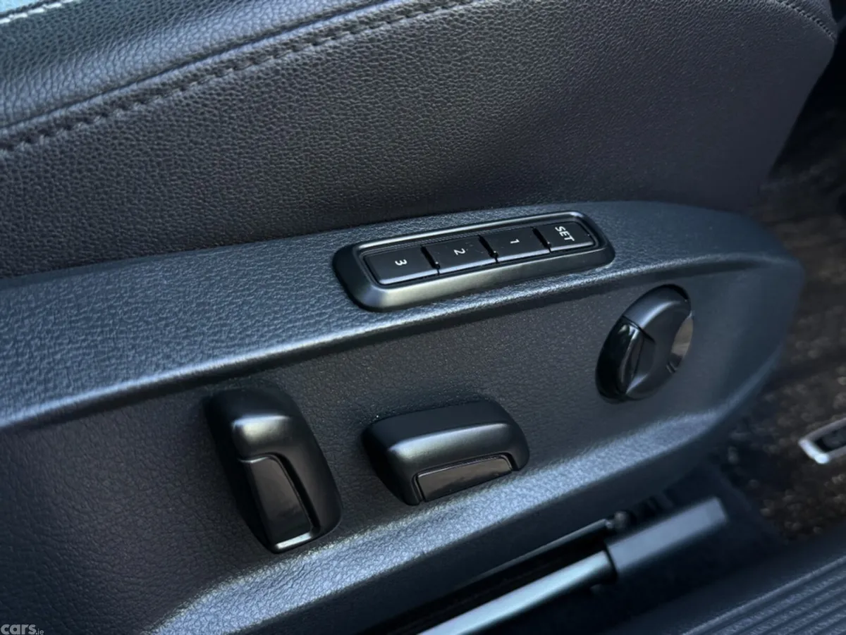 Volkswagen Golf Estate, Diesel, 2019, Blue