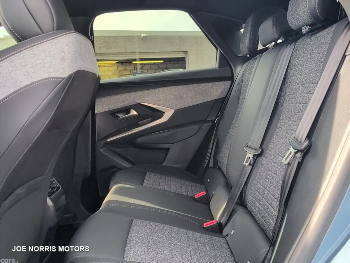 Peugeot 3008 SUV, Petrol Hybrid, 2026, Blue