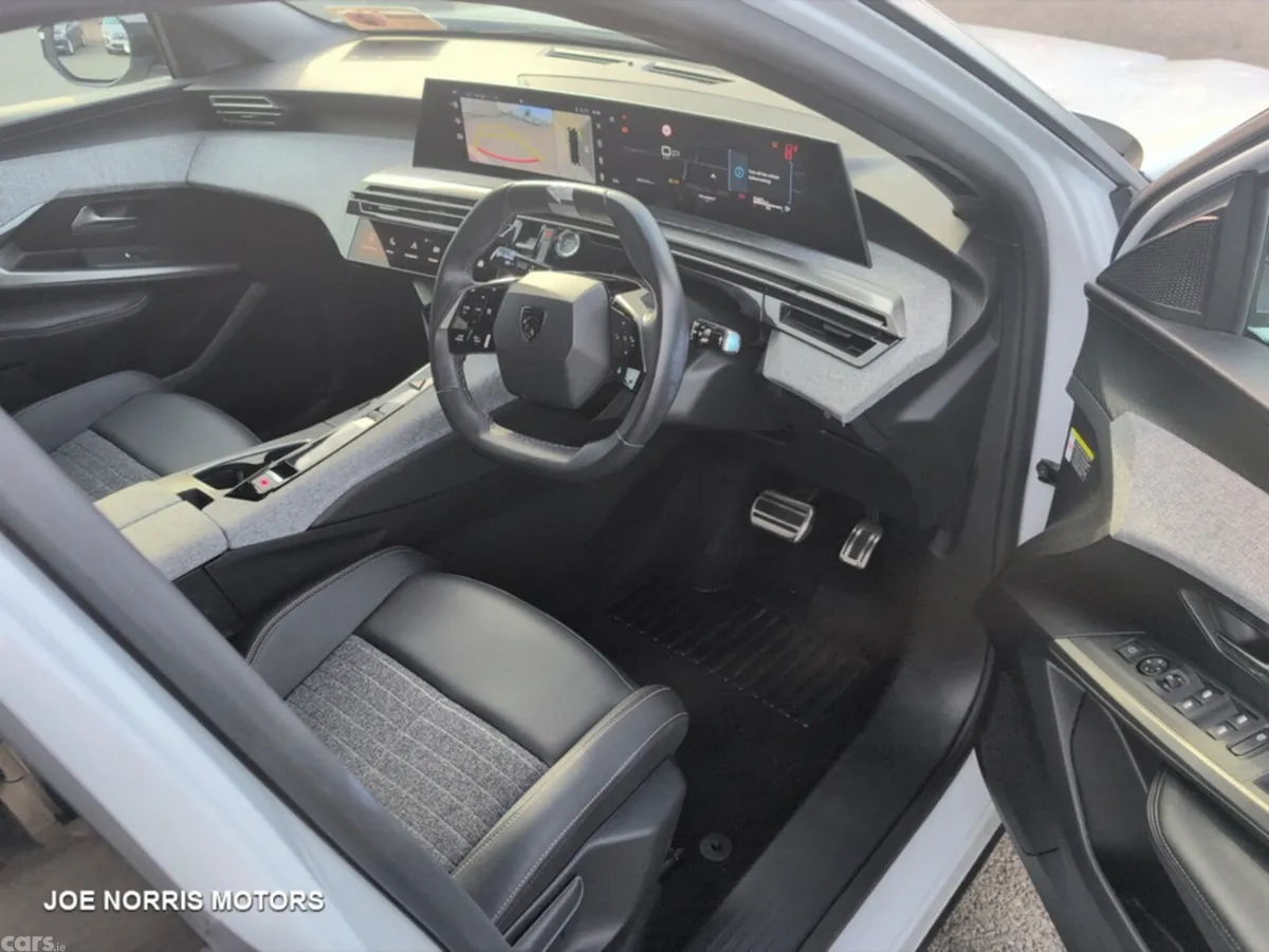Peugeot 3008 SUV, Petrol Hybrid, 2026, White