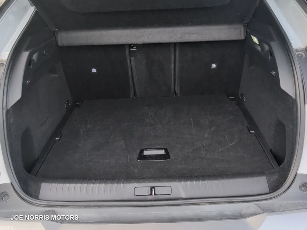 Peugeot 3008 SUV, Petrol Hybrid, 2026, White