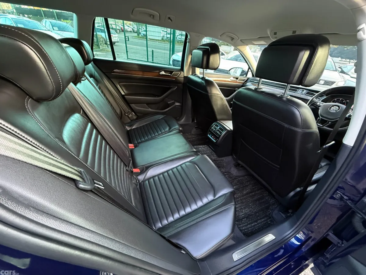 Volkswagen Passat Estate, Diesel, 2018, Blue