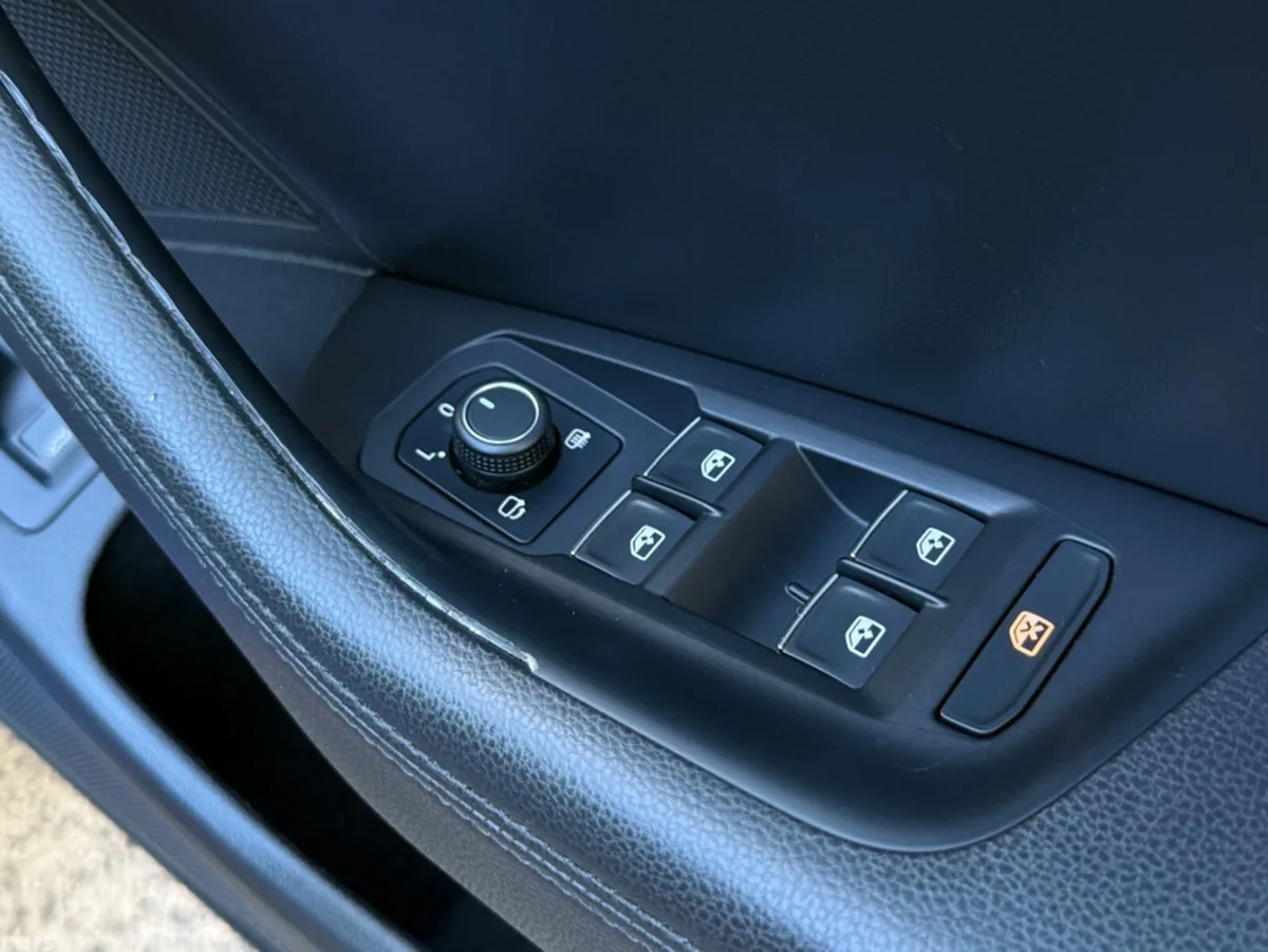 Volkswagen Passat Estate, Diesel, 2018, Blue