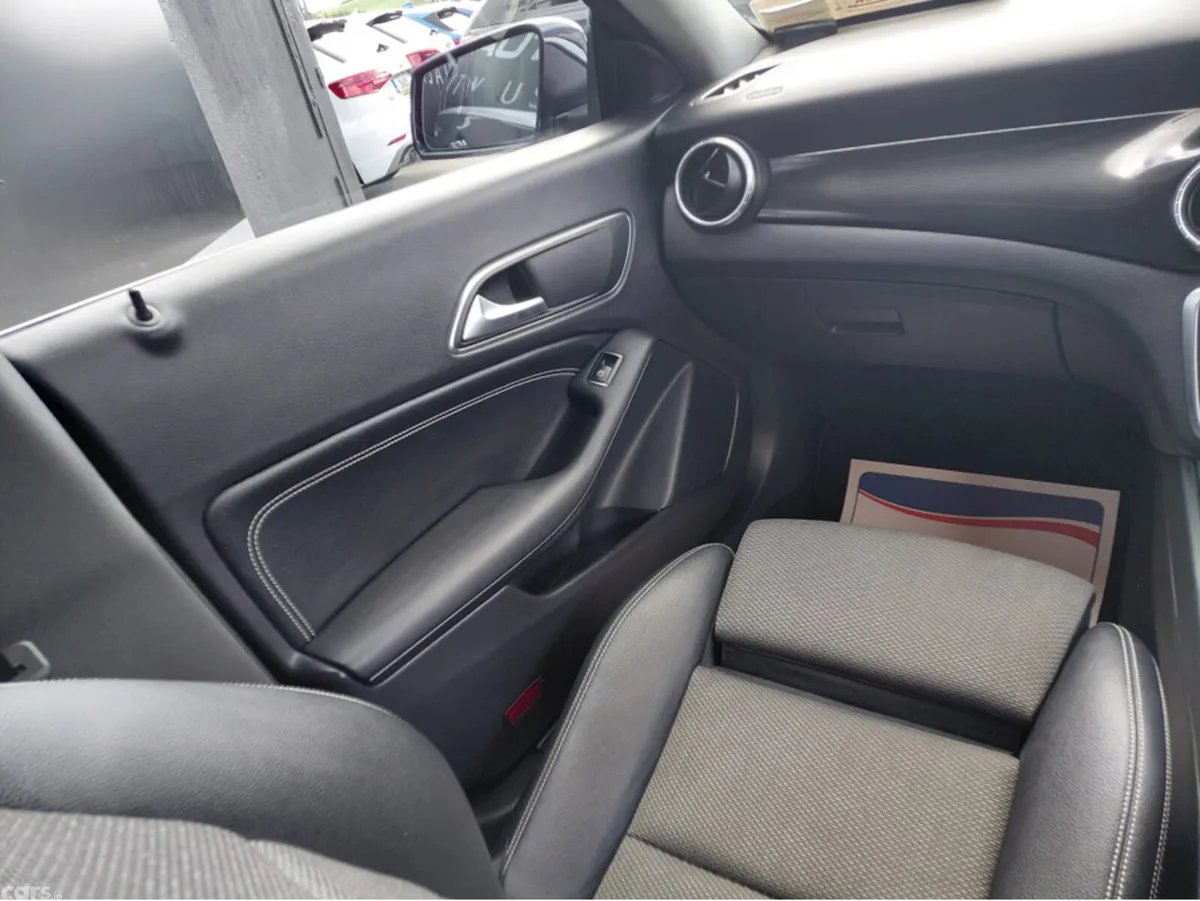 Mercedes-Benz CLA Saloon, Petrol, 2017, Blue