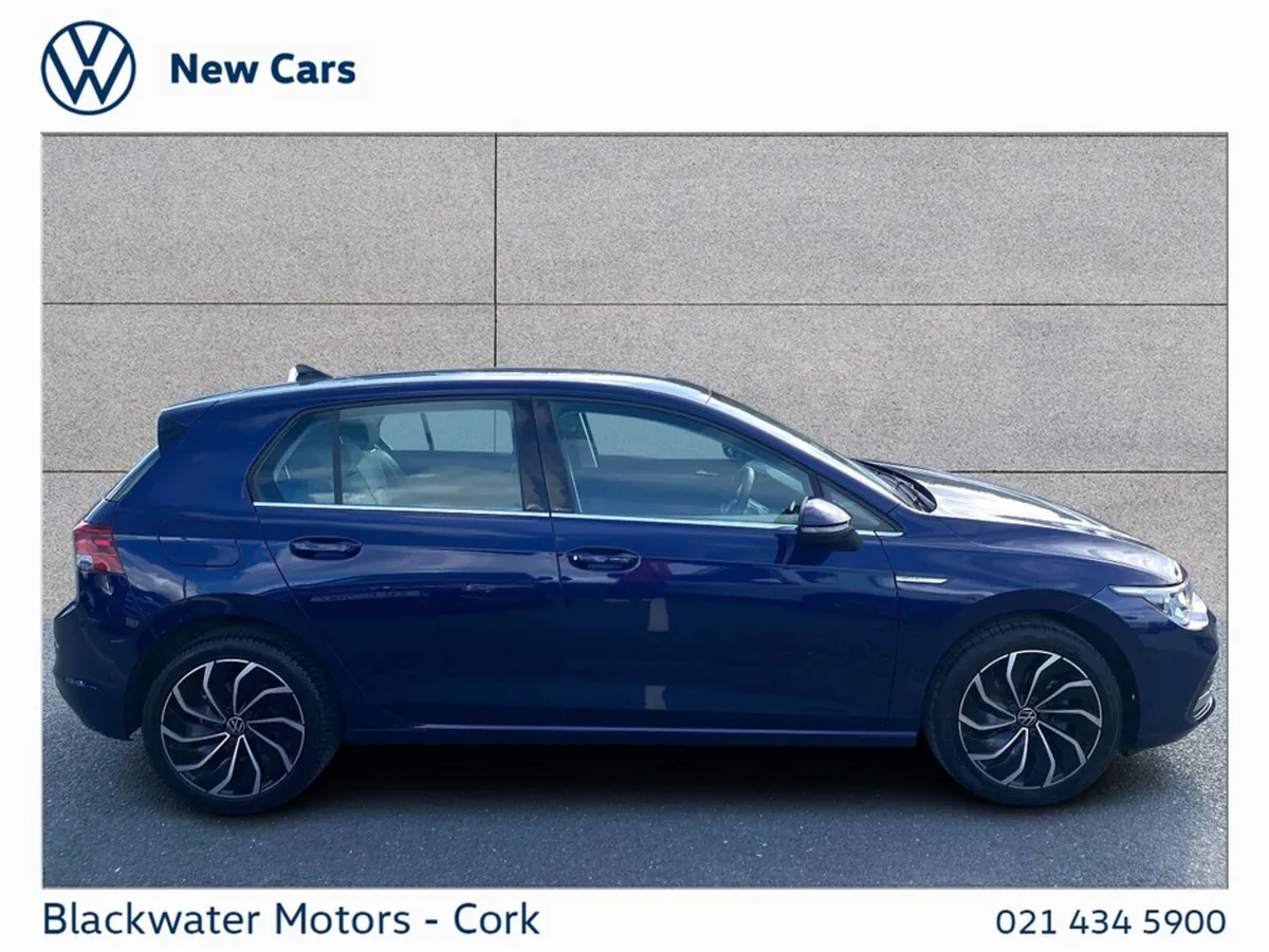 Volkswagen Golf Estate, Petrol, 2023, Blue