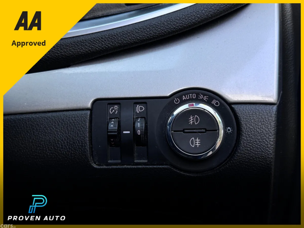 Vauxhall Mokka Hatchback, Diesel, 2017, Blue