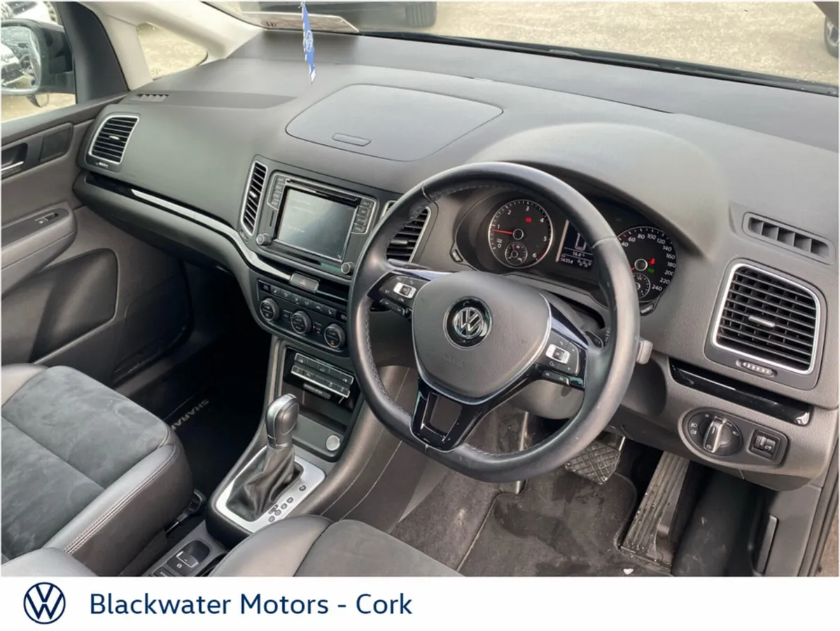 Volkswagen Sharan MPV, Diesel, 2022, Black