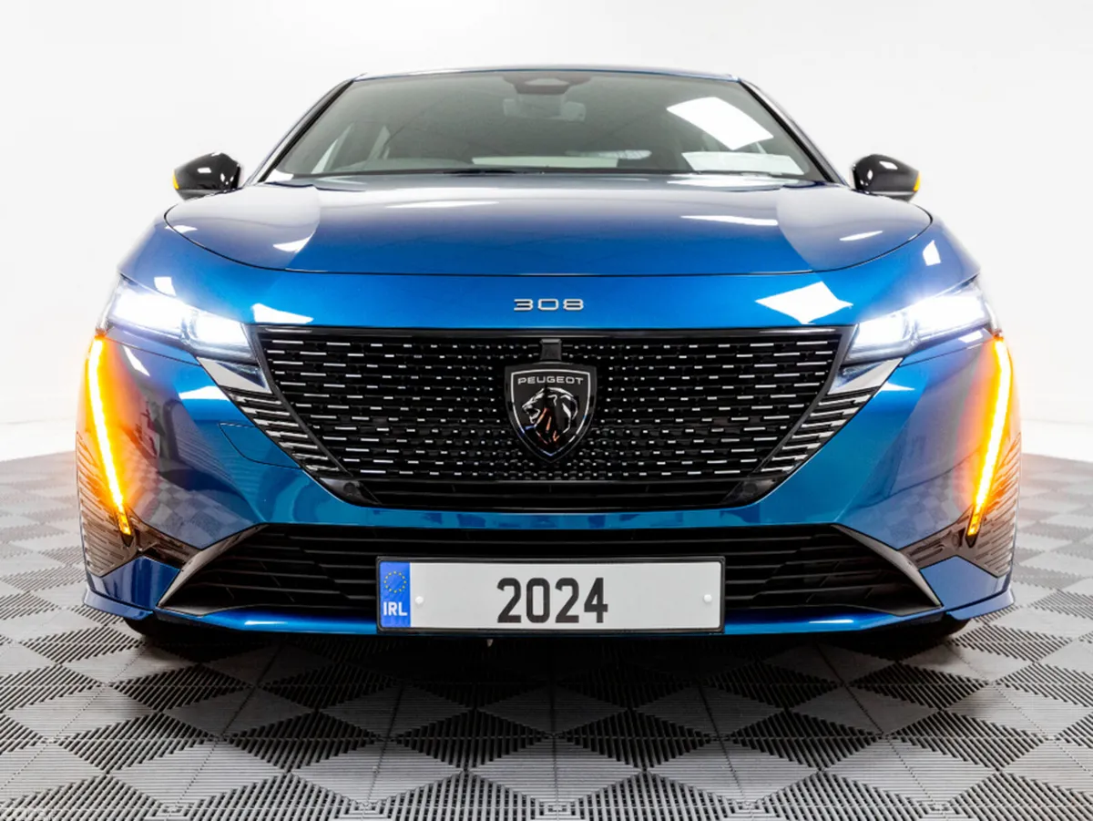 Peugeot 308 Hatchback, Electric, 2024, Blue