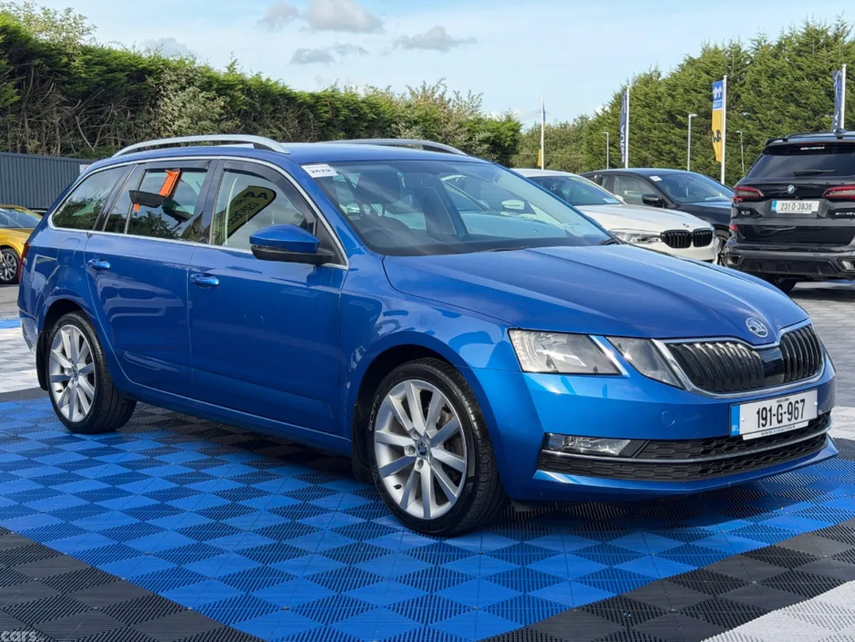 Skoda Octavia Estate, Diesel, 2019, Blue