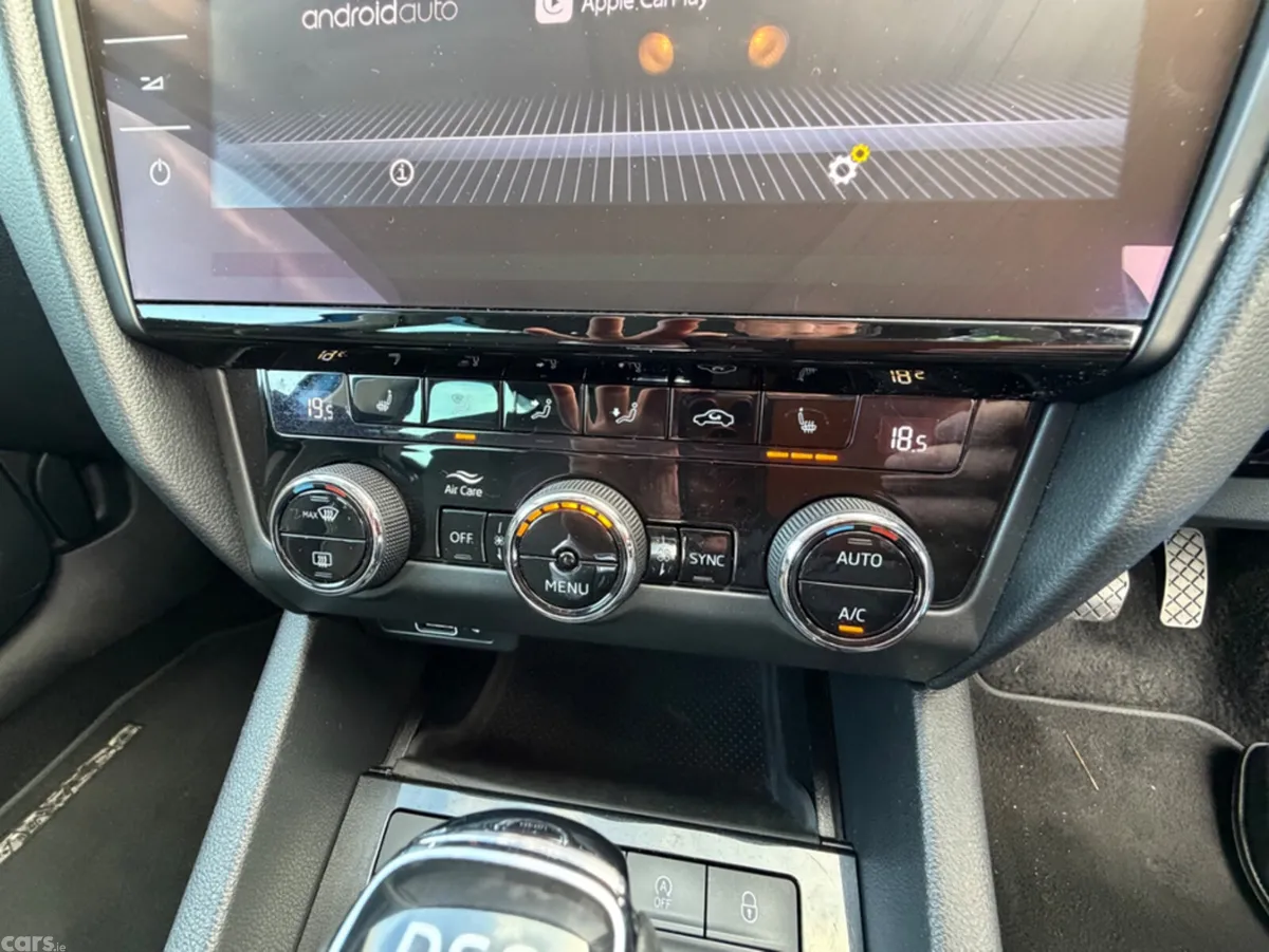 Skoda Octavia Estate, Diesel, 2019, Blue
