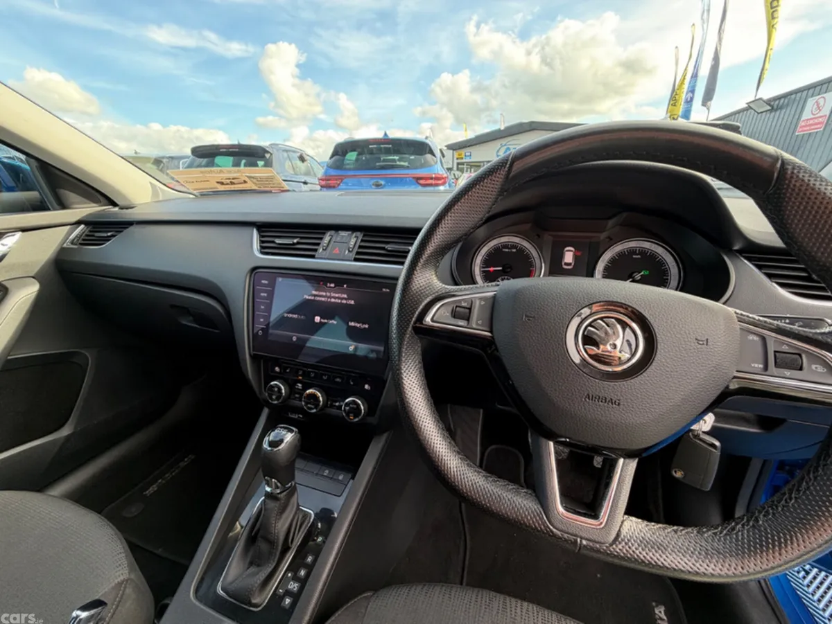 Skoda Octavia Estate, Diesel, 2019, Blue