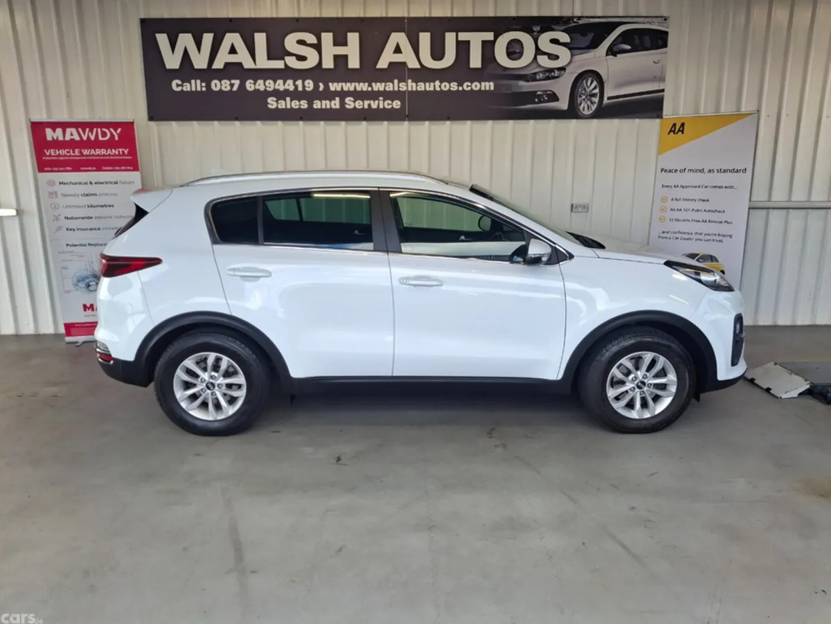 Kia Sportage MPV, Diesel Hybrid, 2021, White