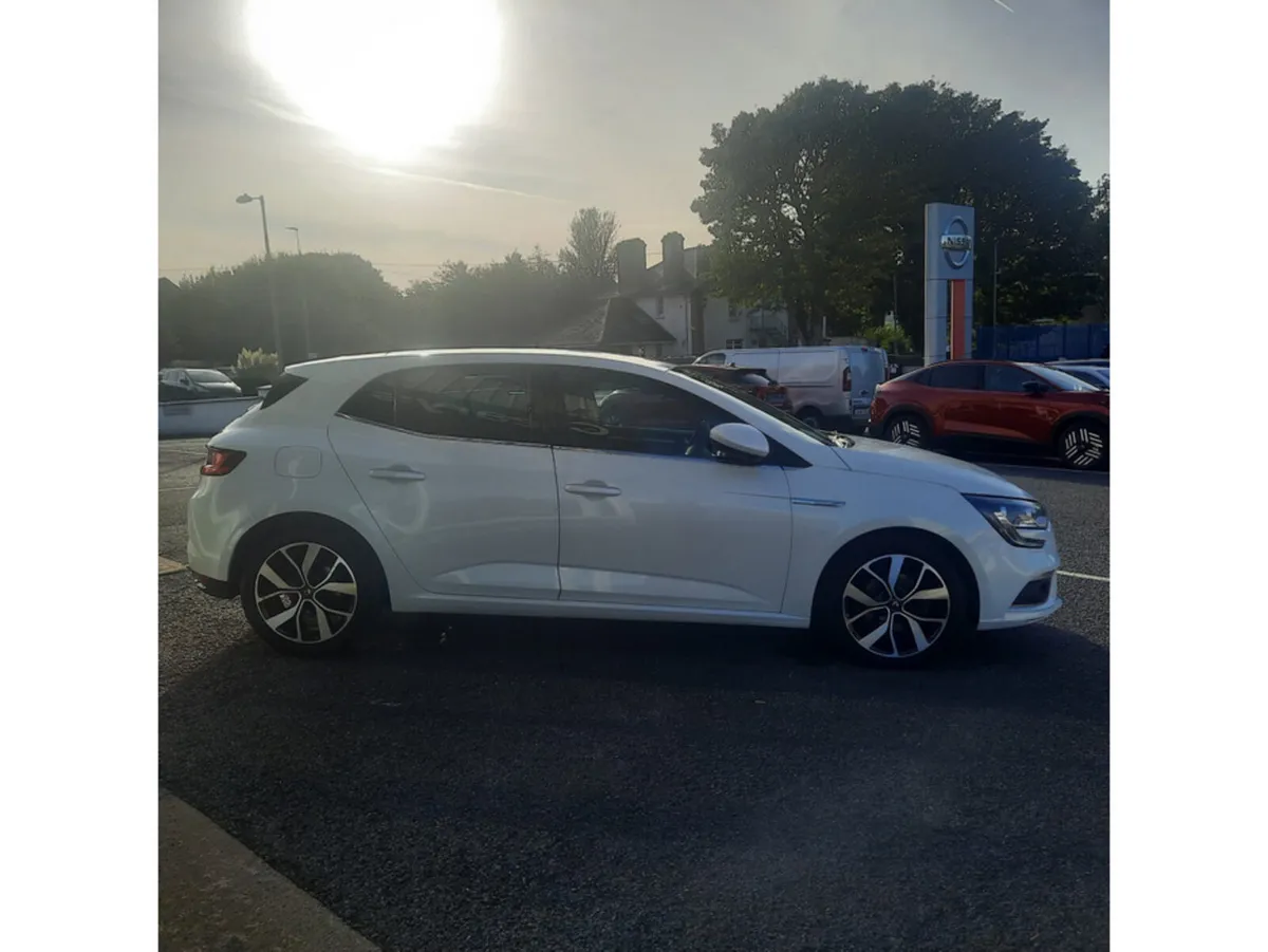 Renault Megane Hatchback, Diesel, 2018, White