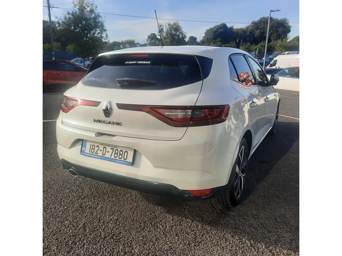 Renault Megane Hatchback, Diesel, 2018, White