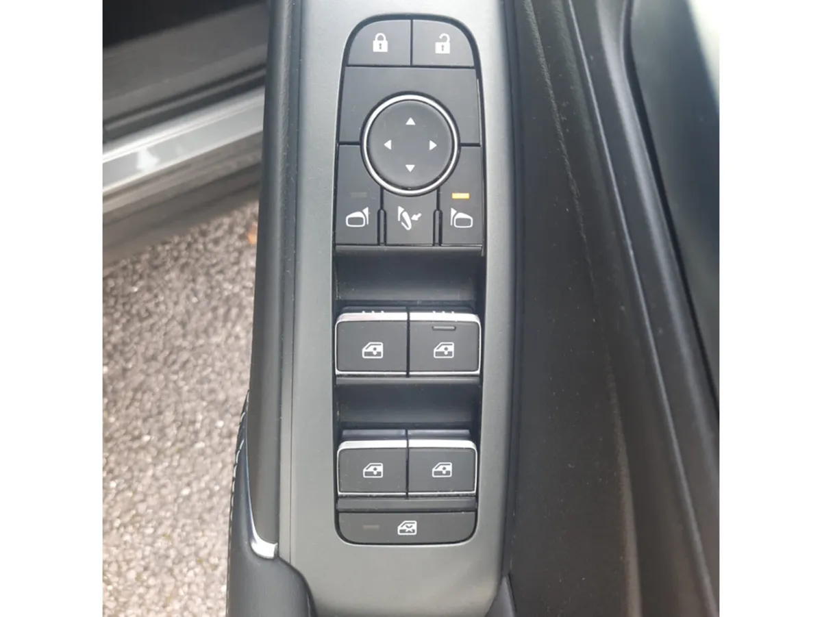 Nissan Qashqai MPV, Petrol Hybrid, 2026, Grey